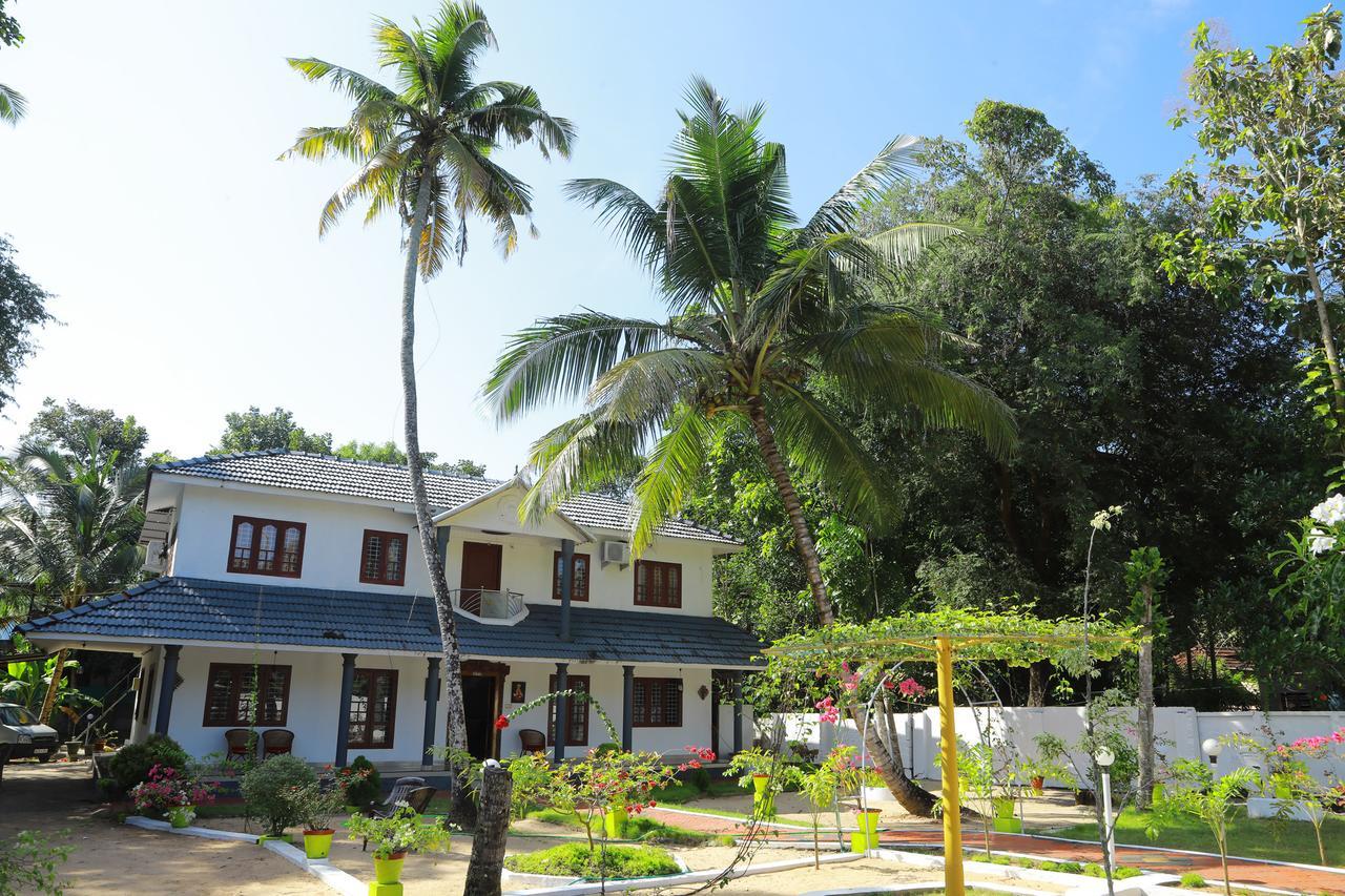 Апартаменти Marari Peterland Alappuzha Екстер'єр фото
